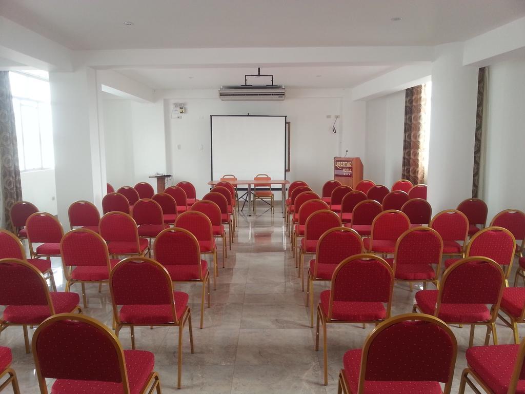Libertad Hotel Trujillo Zewnętrze zdjęcie