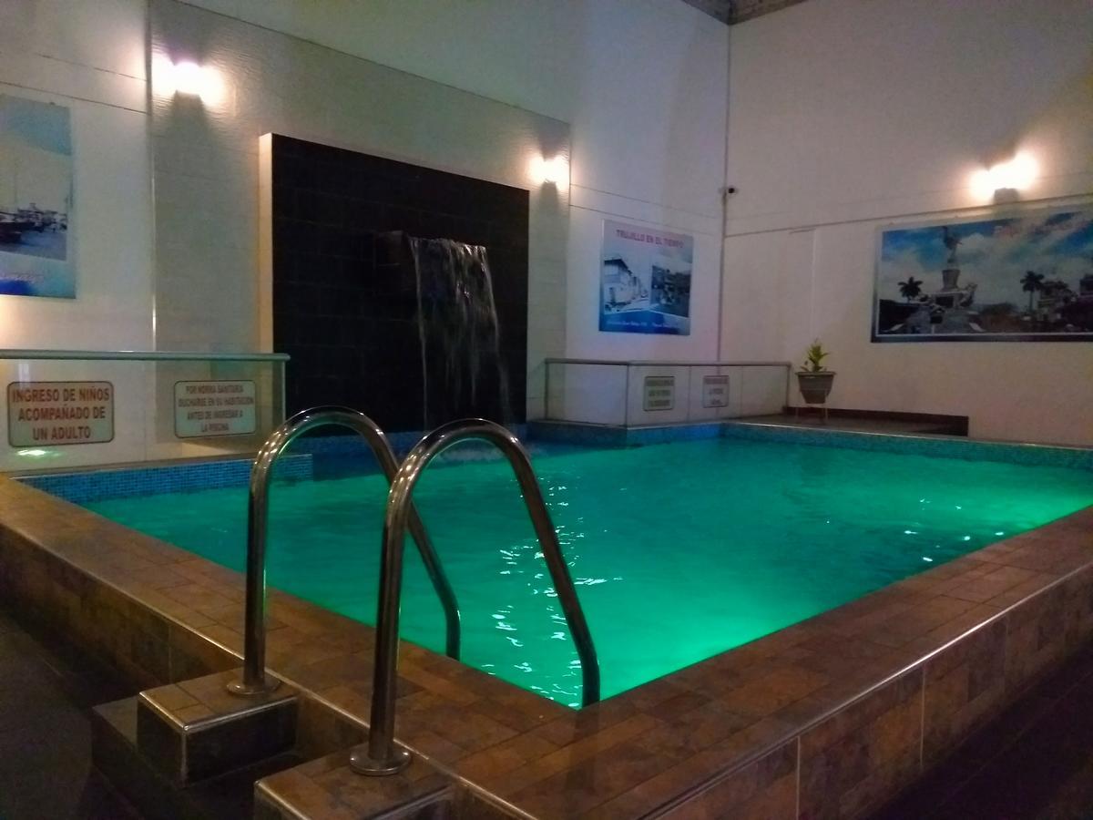 Libertad Hotel Trujillo Zewnętrze zdjęcie